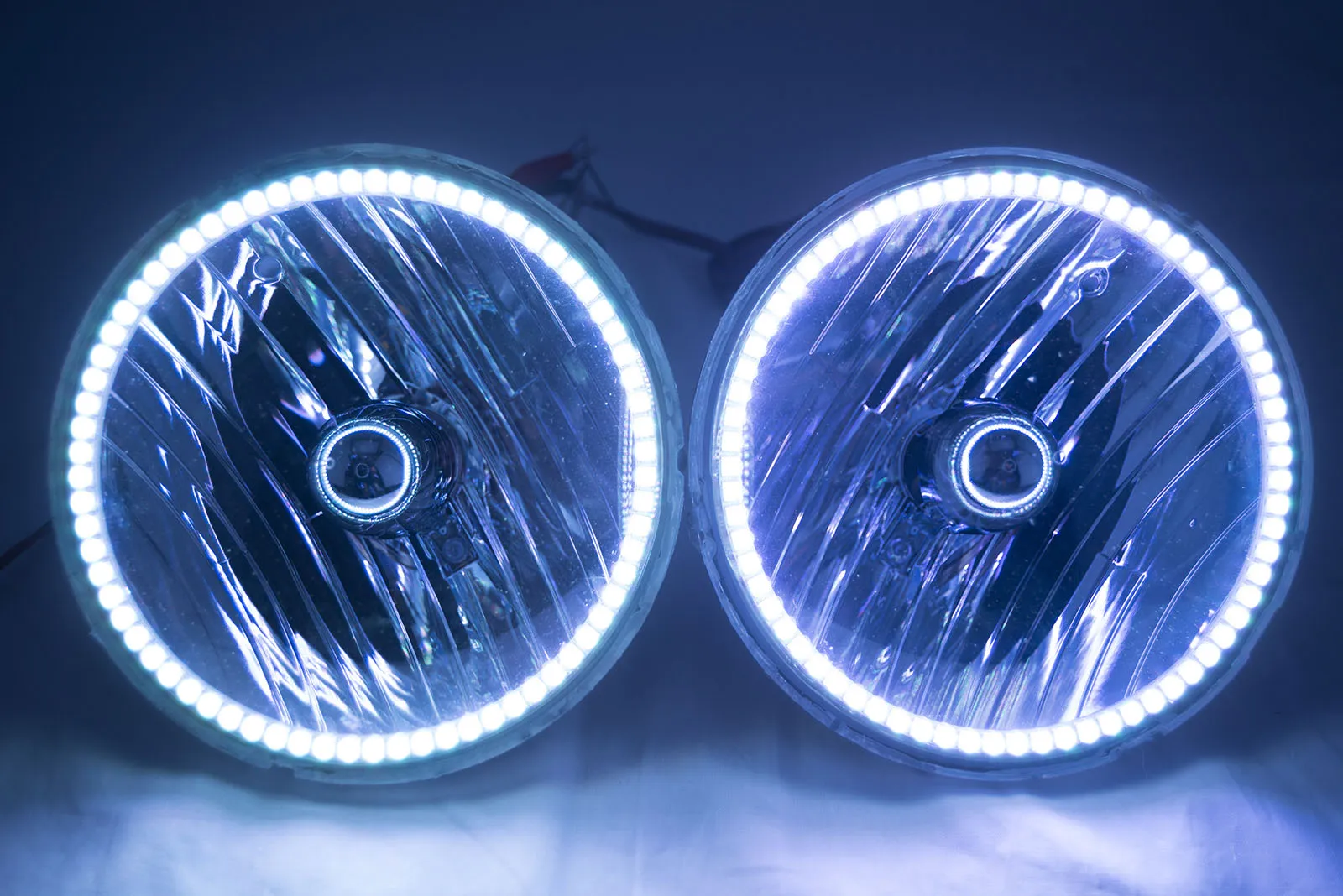 2007-16 Jeep Wrangler JK Headlights - ORACLE ColorSHIFT RGB Halo Kit   1.0 Remote