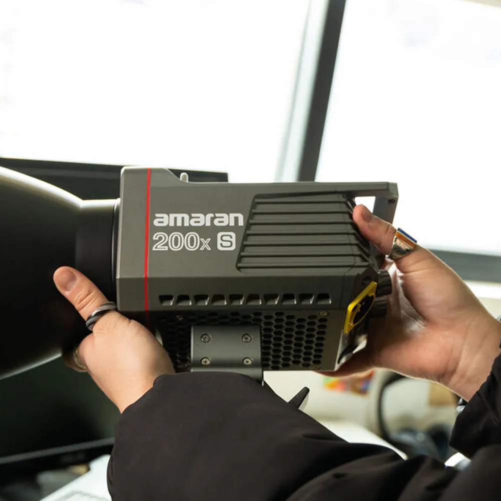 Aputure Amaran 200X-S 200W Bi-Colour COB LED Light