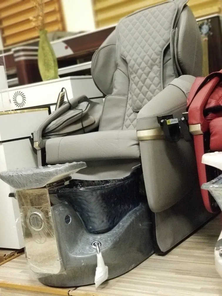 Diva Deluxe Spa Pedicure Chair with Free Pedicure Stool