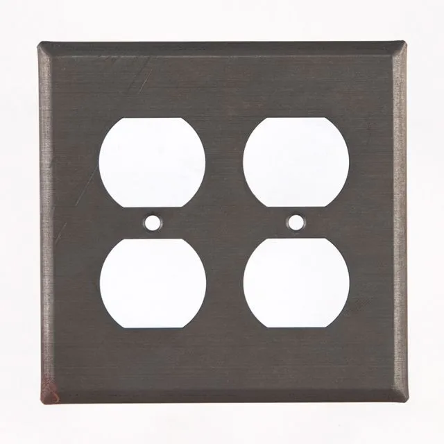 Double Outlet Cover Unpierced in Kettle Black