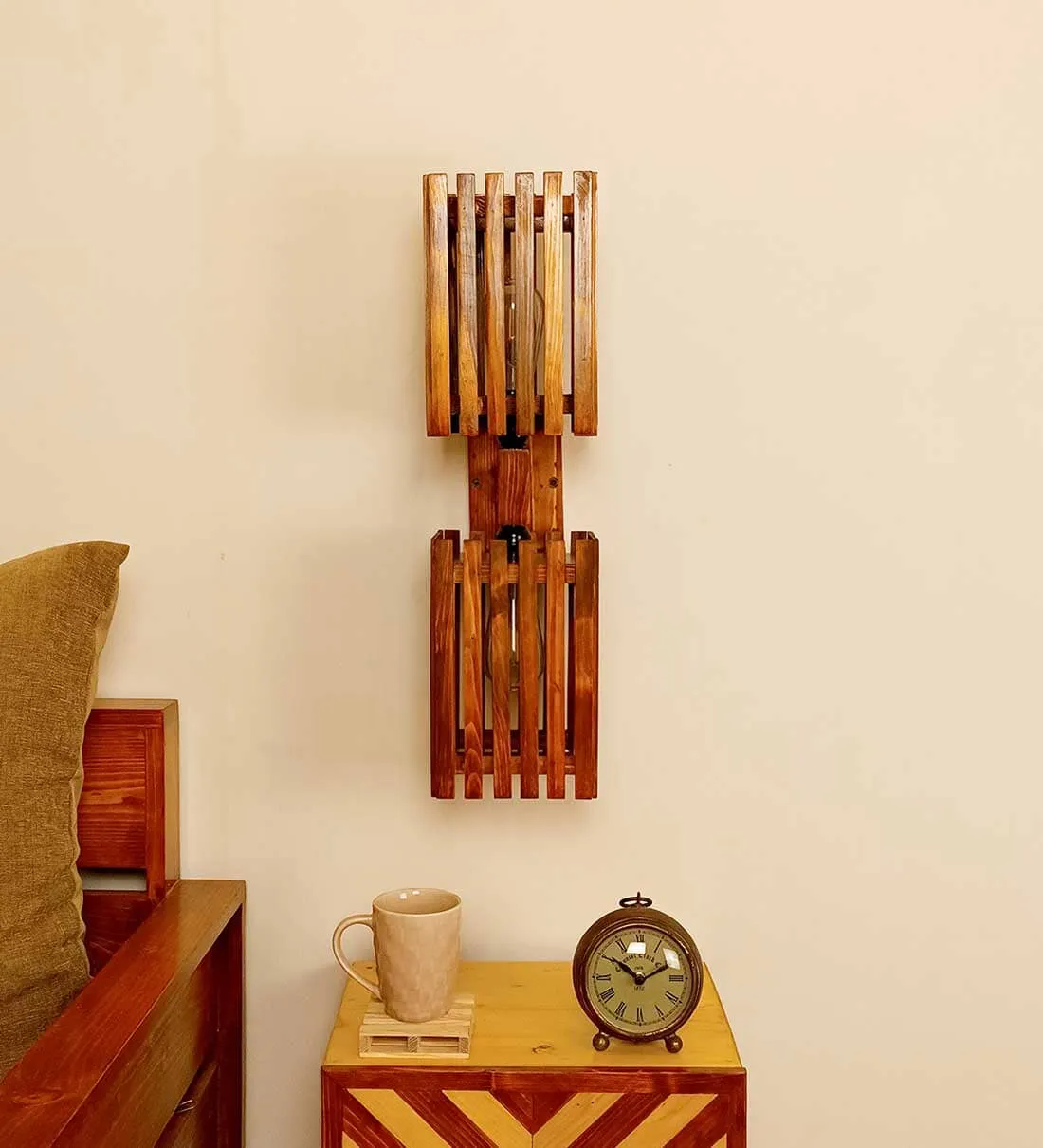 Elegant Duo Brown Wooden Wall Light