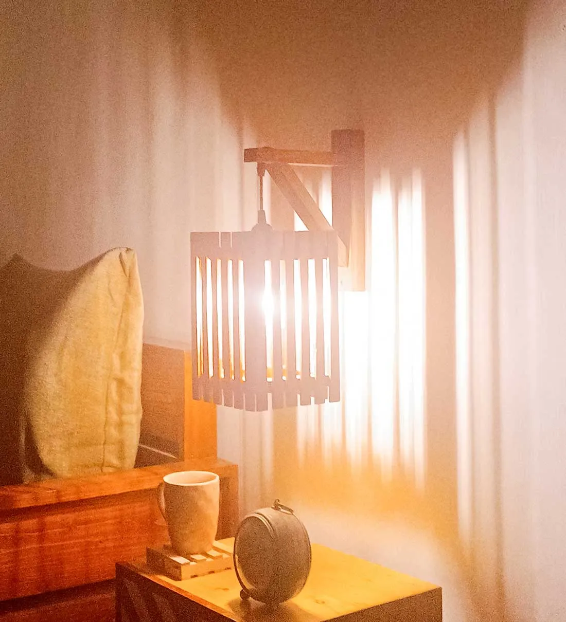 Elegant L Brown Wooden Wall Light