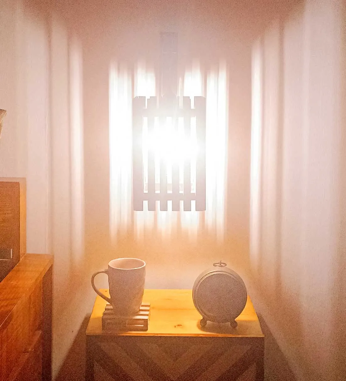 Elegant L Brown Wooden Wall Light