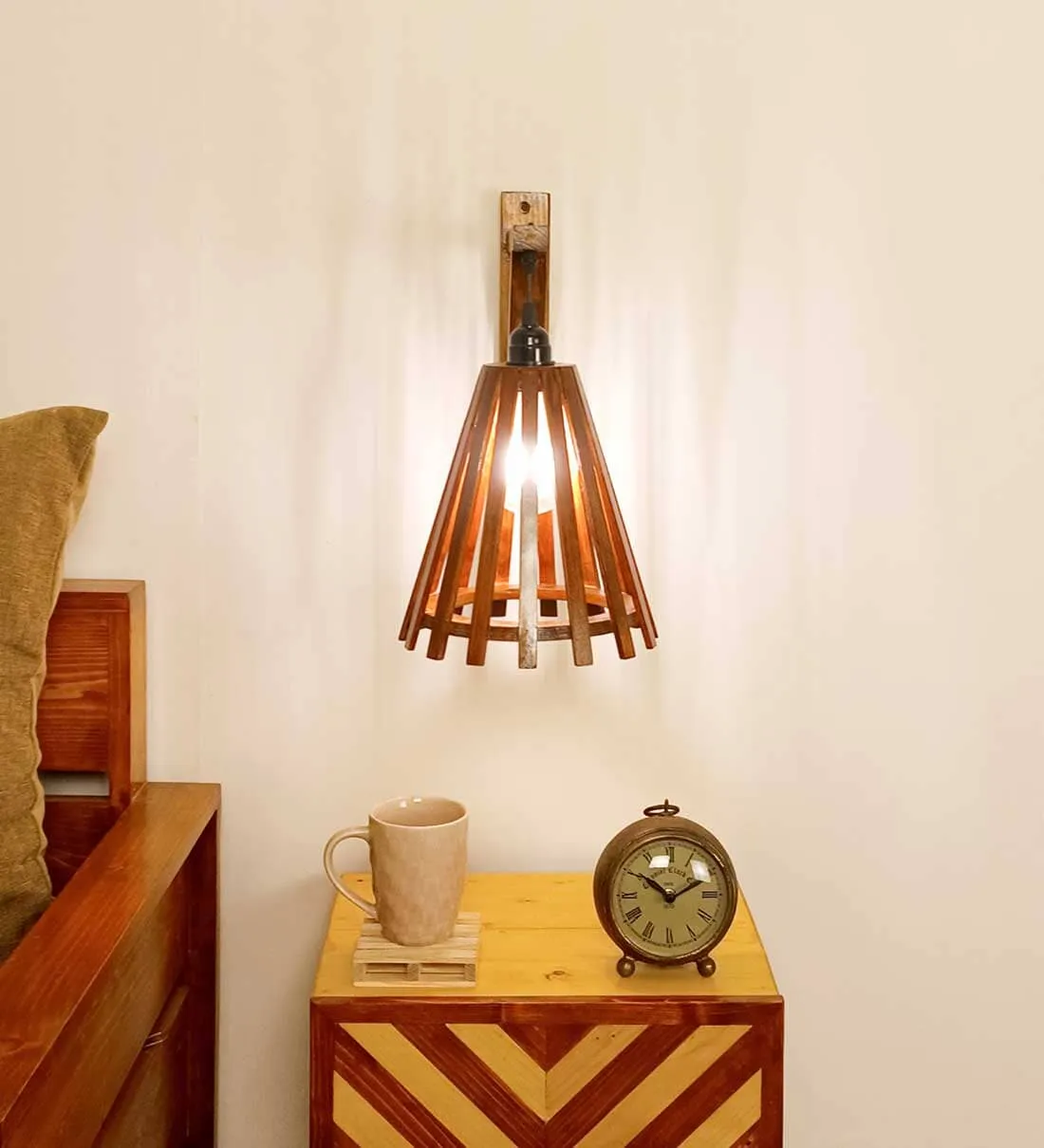 Funnel L Brown Wooden Wall Light