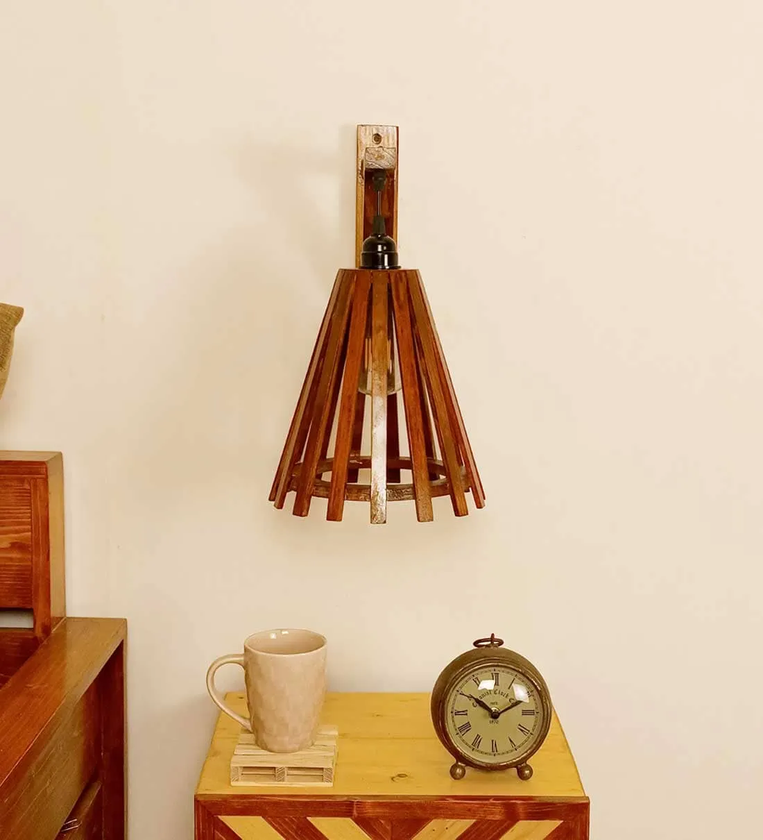 Funnel L Brown Wooden Wall Light