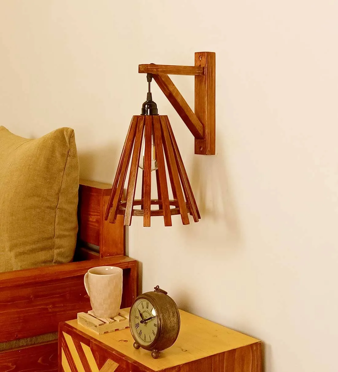 Funnel L Brown Wooden Wall Light