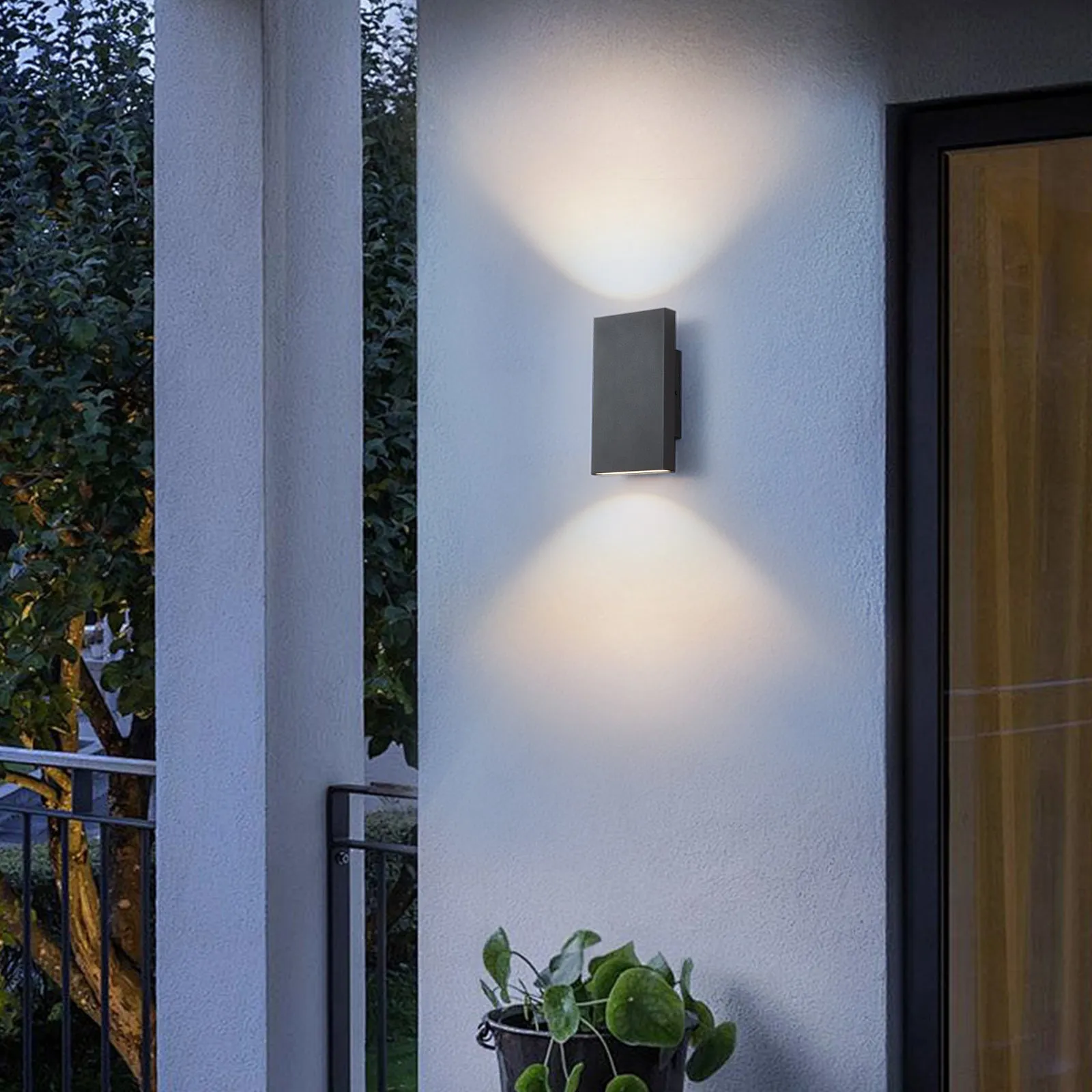 Glowlings 2-Light 10‘’High Modern Integrated Black Outdoor LED Wall Sconce