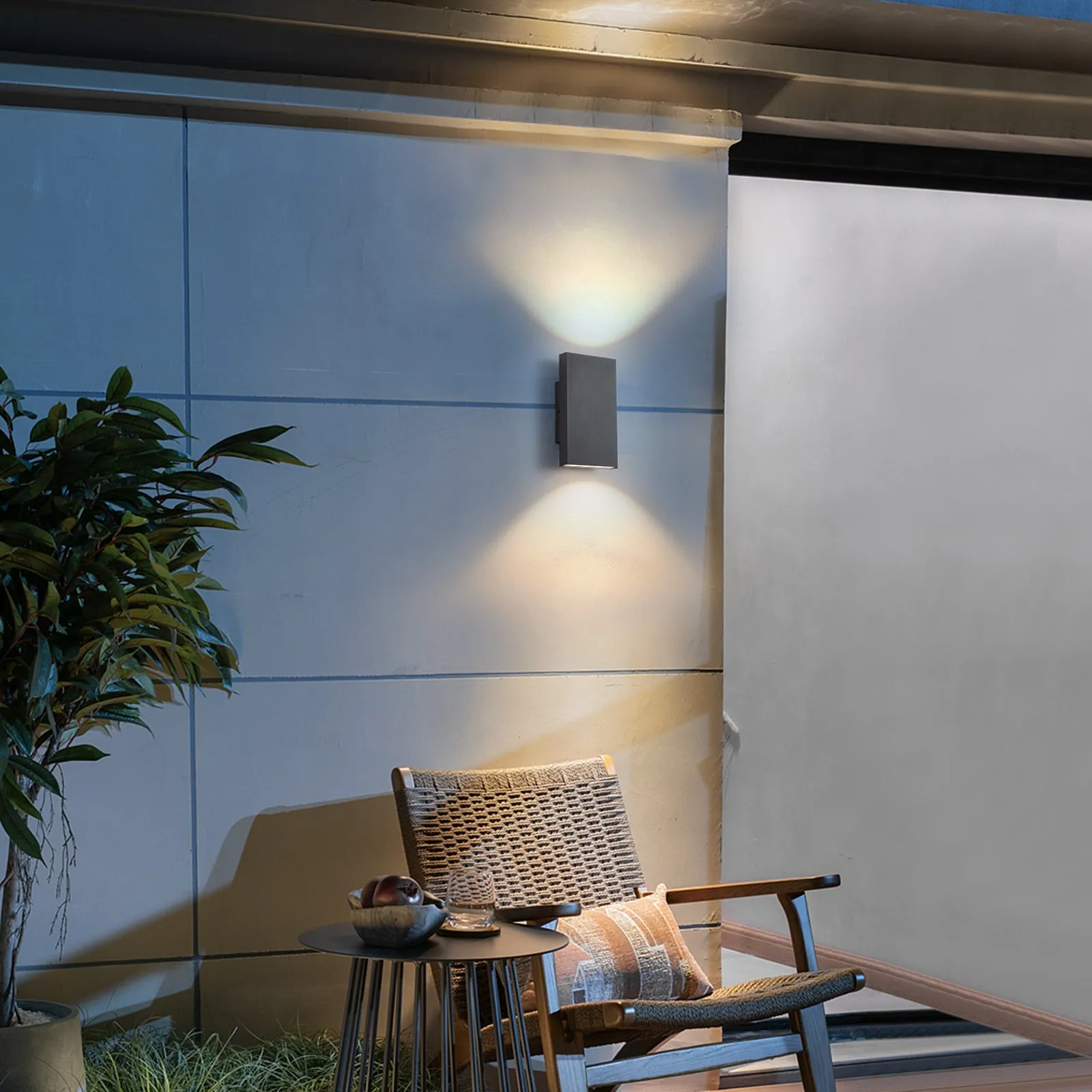 Glowlings 2-Light 10‘’High Modern Integrated Black Outdoor LED Wall Sconce