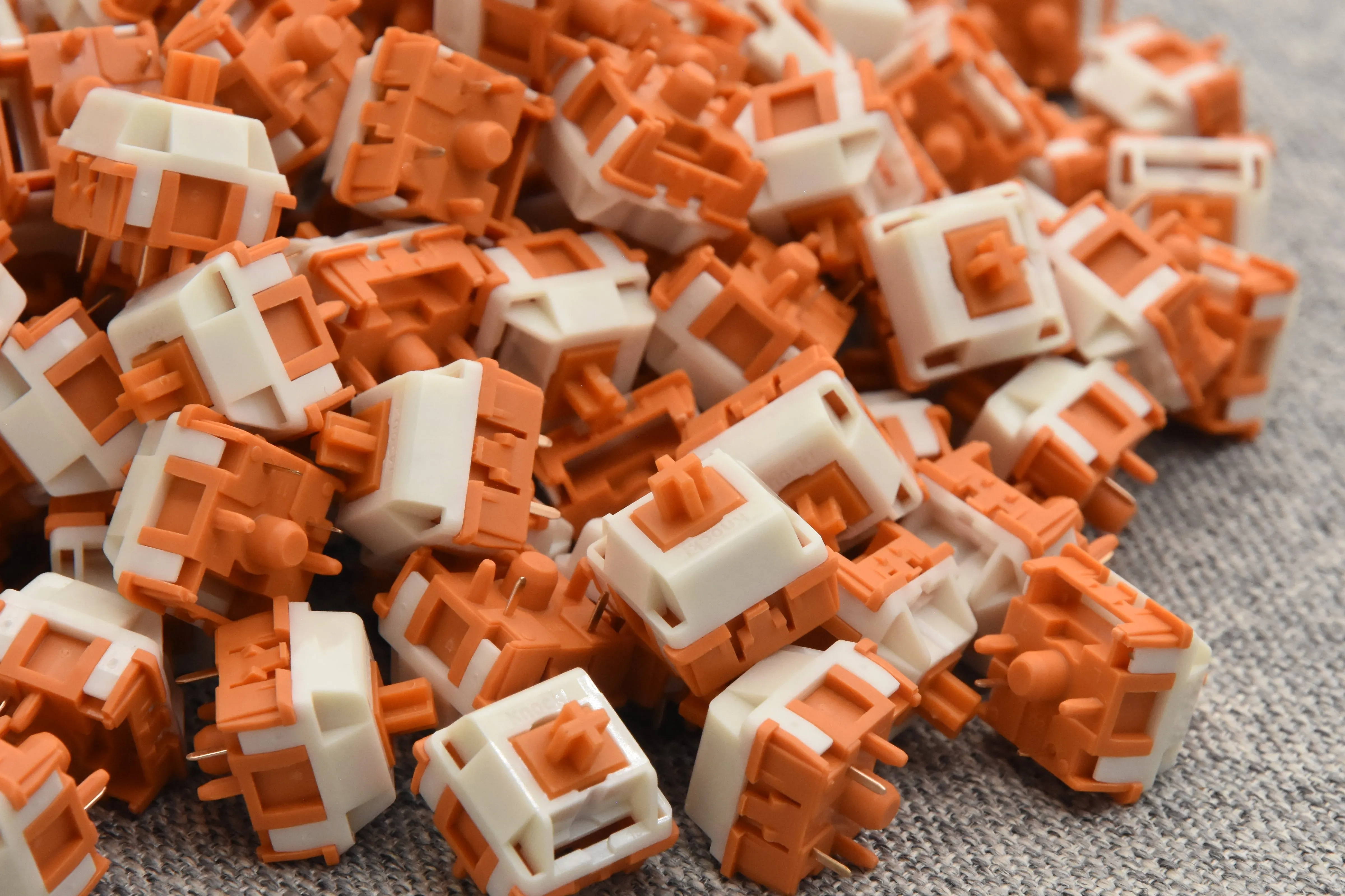 HMX 3.9MM SUNSET GLEAM LINEAR SWITCH FACTORY LUBED EDITION (10PCS)