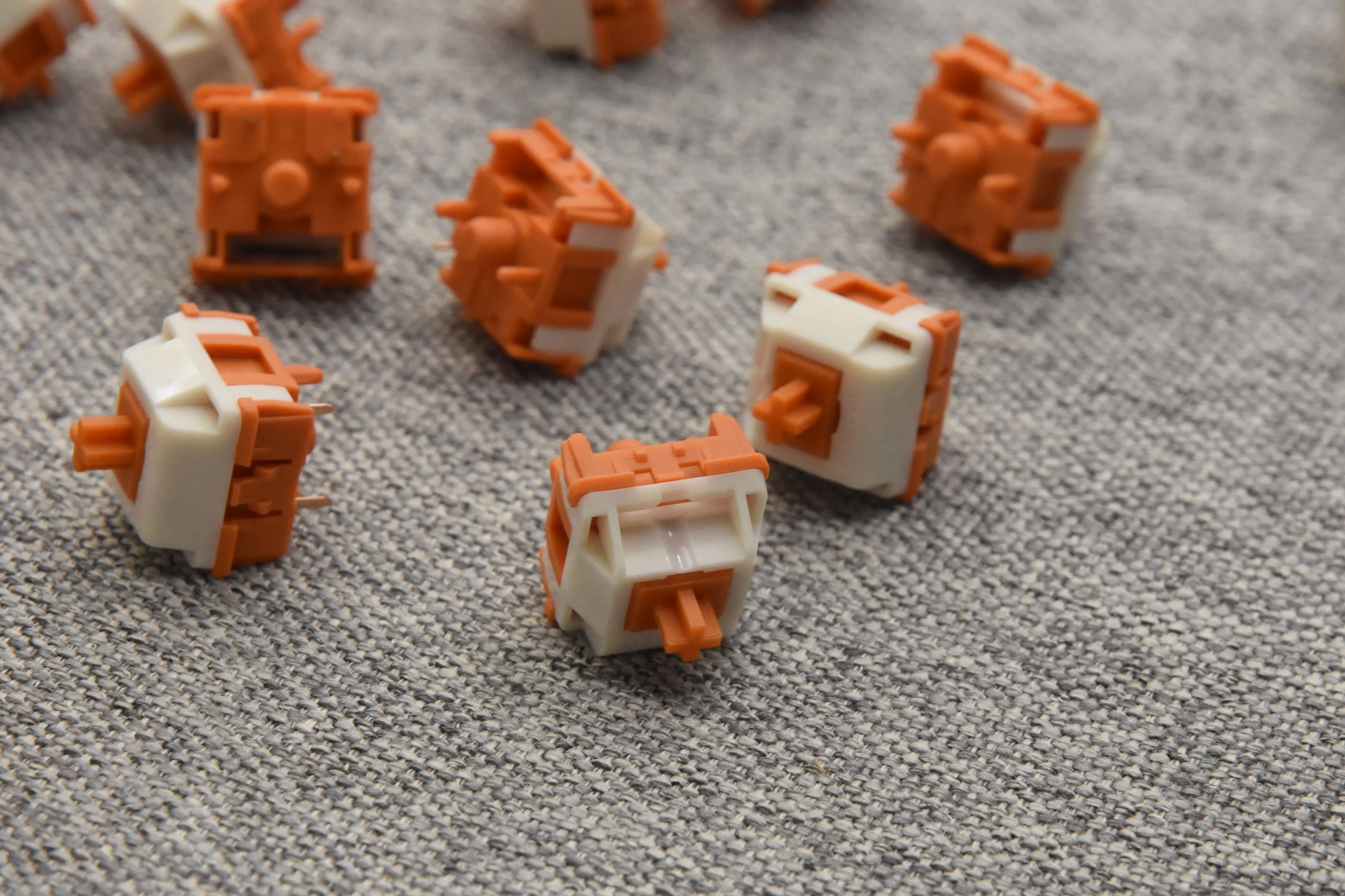 HMX 3.9MM SUNSET GLEAM LINEAR SWITCH FACTORY LUBED EDITION (10PCS)