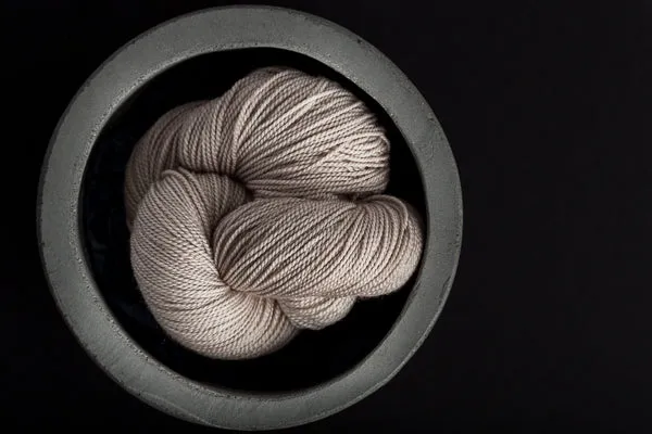 Kit de tricot - Chaussette À pied levé! par Louisette Laverdière
