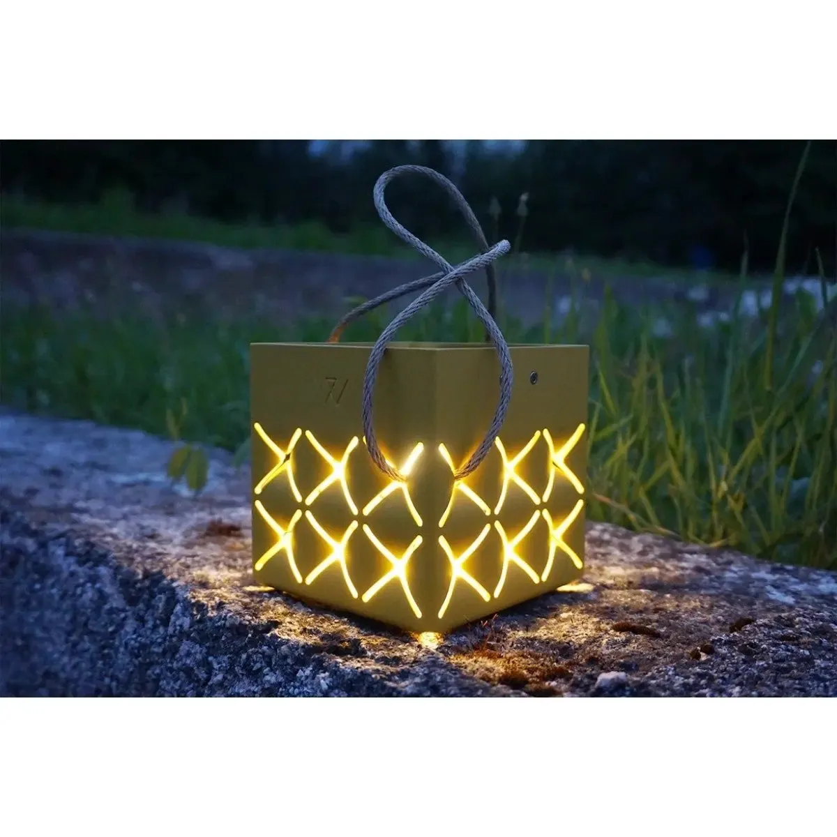 Maiori La Lampe Popup Table Lamp (White)
