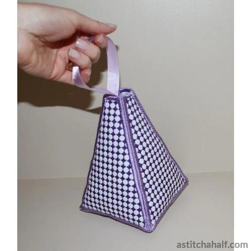 Pyramid Door Stop Lace Diamonds