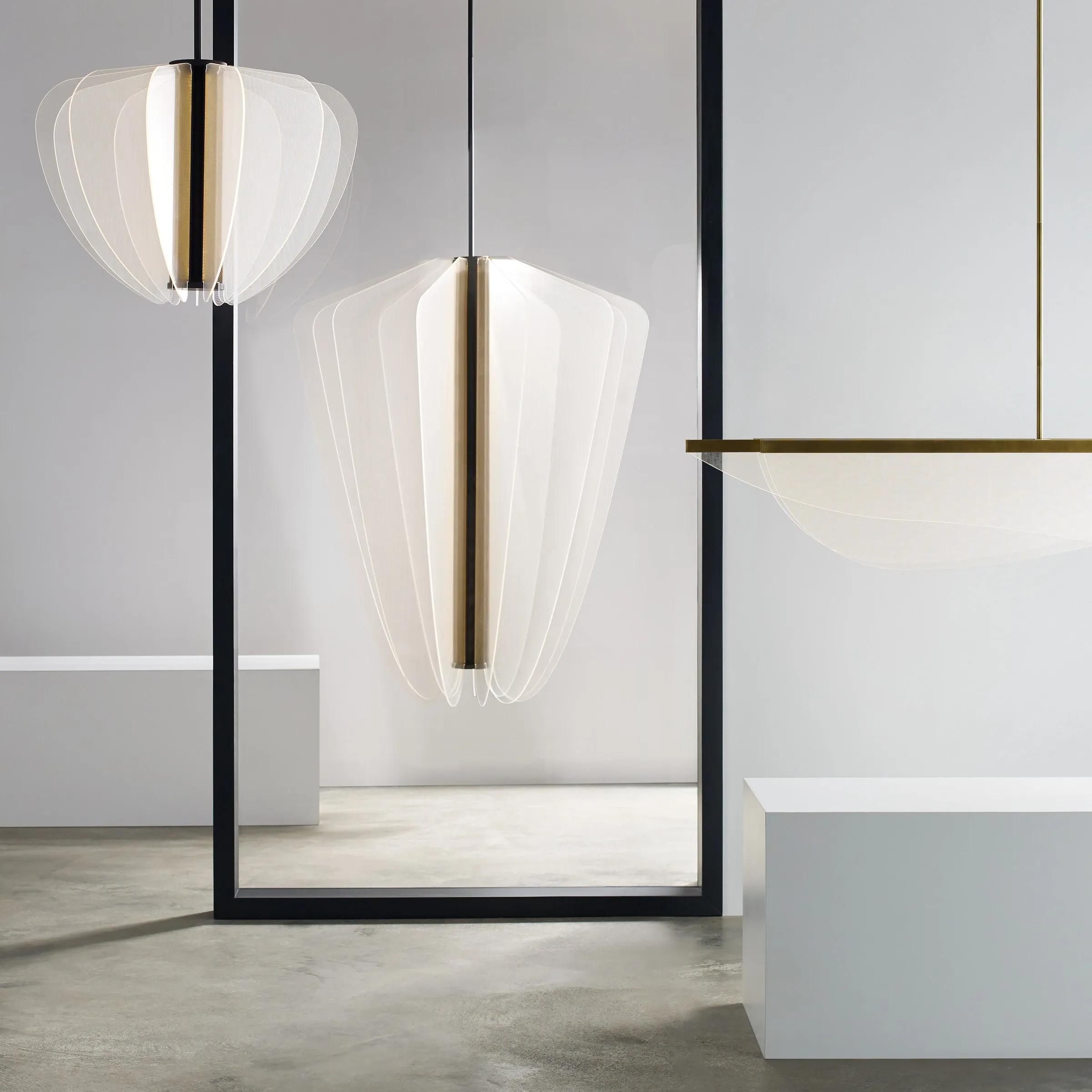 Sean Lavin Nyra Chandelier